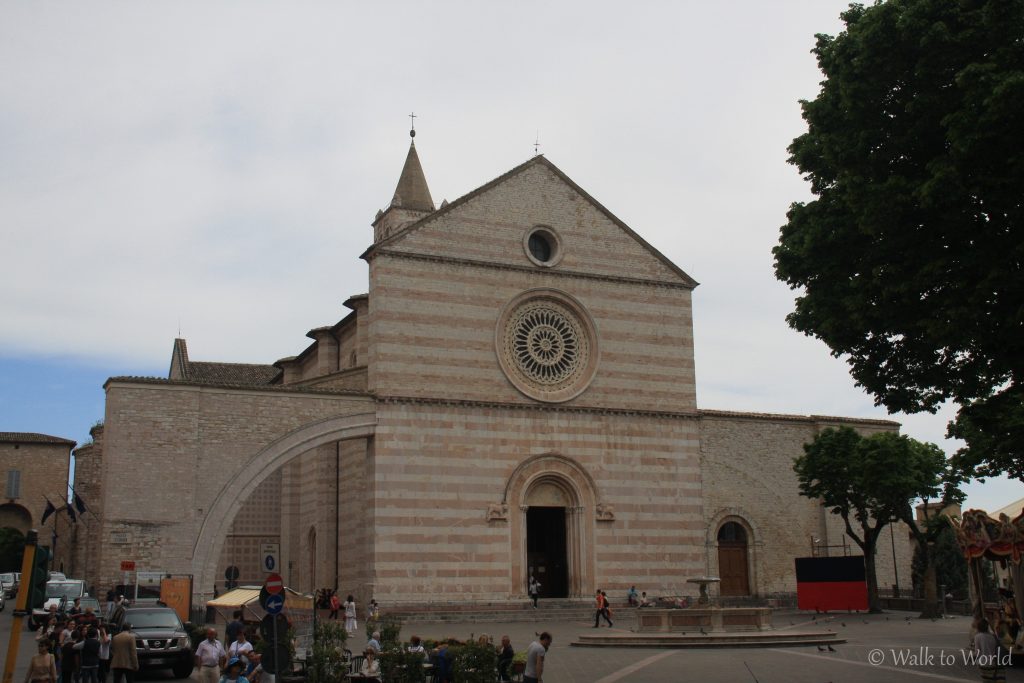 Cosa vedere Assisi in un giorno itinerario a piedi