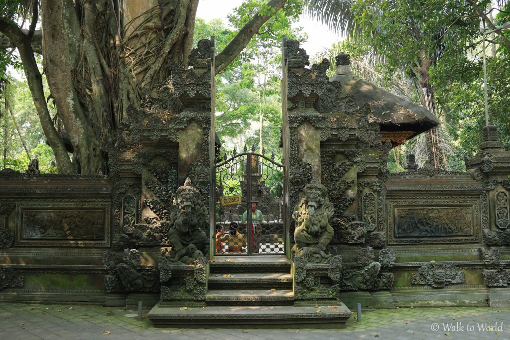 Monkey Forest Tempio cremazione