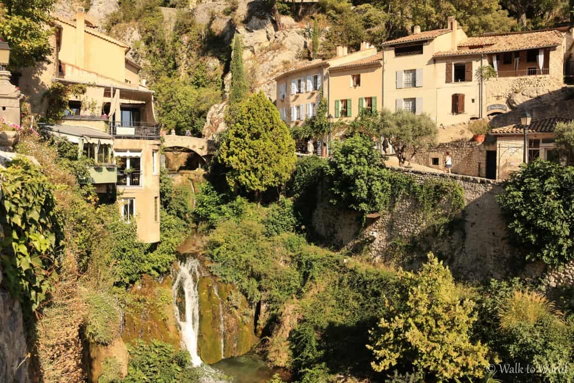 Moustiers-Sainte-Marie cosa fare e vedere in un pomeriggio