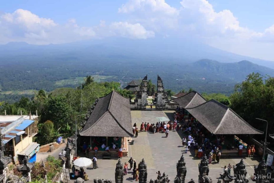 Il Pura Lempuyang ed il grande business per turisti!