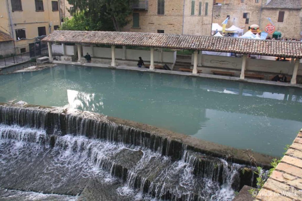 Lavatoio sul Clitunno