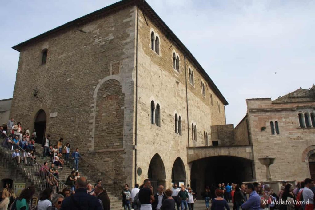 Bevagna cosa vedere in un giorno nel borgo delle Gaite