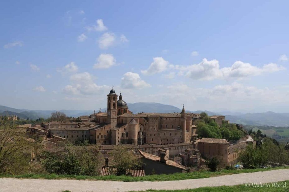 Urbino cosa vedere in un giorno con il cane