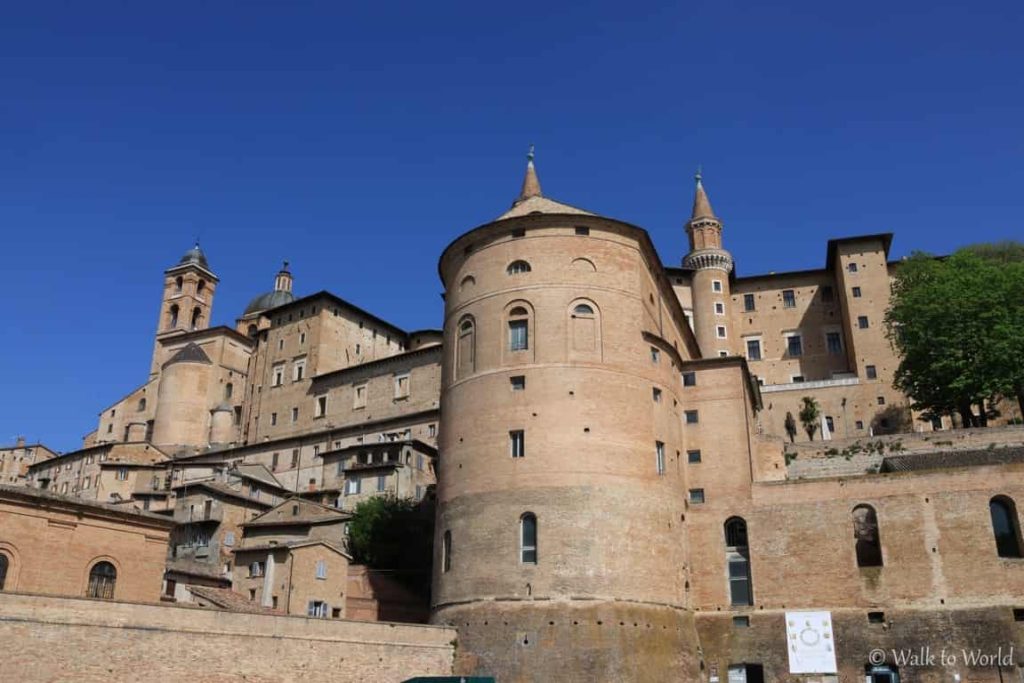 Urbino Piazza Mercantale